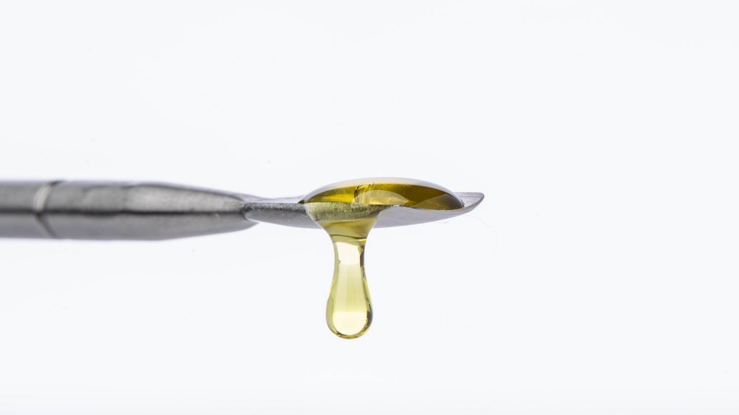 dabbing w/ distillate